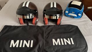 Cascos Mini Marrones con Rayas Blancas