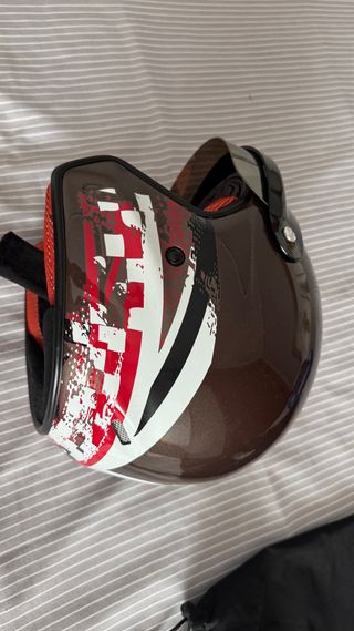 Cascos Mini Marrones con Rayas Blancas