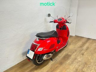 VESPA GTS 300