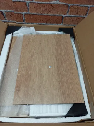 Mesita Flotante Rattan y Madera