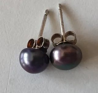 Collares y pendientes perlas de río y plata