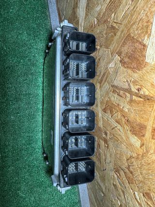 Centralita Motor BMW Bosch 5A30 72E2 01