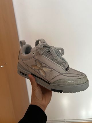 Louis Vuitton Skate Talla 41 grises