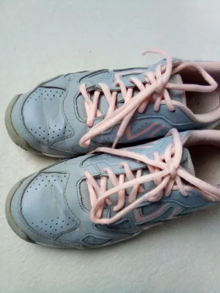 Zapatillas grises Artengo