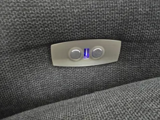 Sofá chaiselong con asiento motorizado