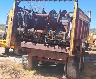 Remolque extendedor estiercol SIAM 14T.