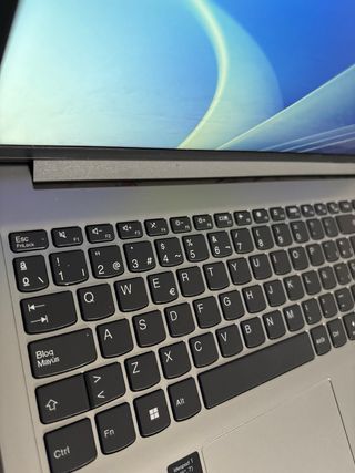 Lenovo IdeaPad 1 15ALC7 Gris