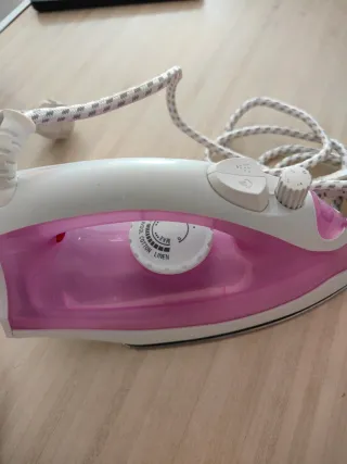 Piccolo ferro da stiro