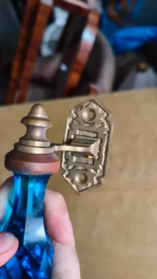 Maniglia antica vetro Murano blu metallo