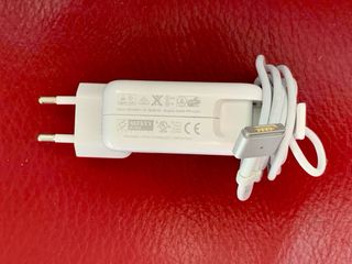 Cargador Apple Macbook Air 45W MagSafe 2