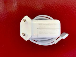 Cargador Apple Macbook Air 45W MagSafe 2