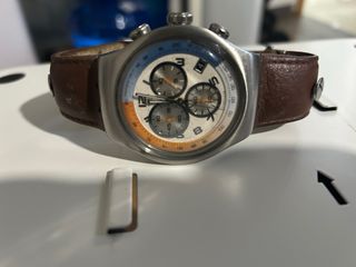 Reloj Swatch Cronógrafo Correa Marrón