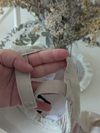 Gorra con inicial letra E nuevas (tengo 3)