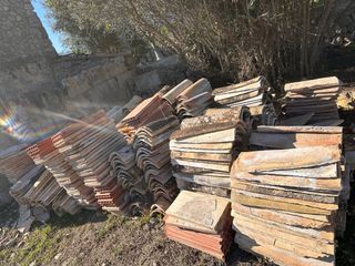 Tejas antiguas de barro