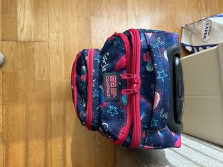 Mochila escolar con ruedas para niña