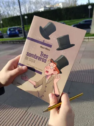 Tres sombreros de copa