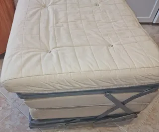 Pouf letto in tessuto rosa. Consegna a mano ROMA