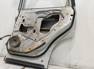 562078 puerta tras der subaru forester executive