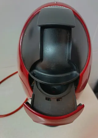 Macchina da caffè Nescafé Dolce Gusto rossa
