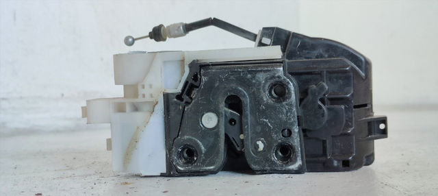 CERRADURA PUERTA DELANTERA DERECHA HYUNDAI I30 Cl