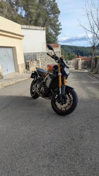 Yamaha mt09 V1