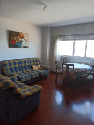 Se alquila piso en A Coruña Julio y Agosto