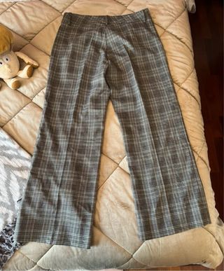 Pantaloni eleganti a quadri grigi