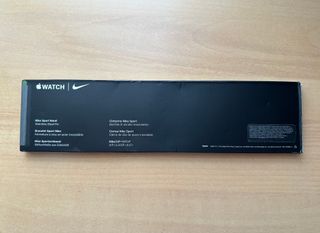 Apple Watch X Nike 41mm. Pure Platinum/Black Band
