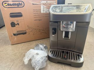 Macchina da caffè DeLonghi Magnifica Plus