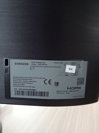 Monitor Samsung 22" S22F350FHU con cables