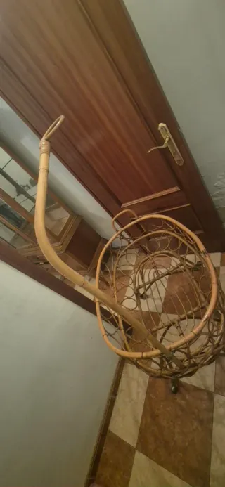 Moisés de ratán con ruedas