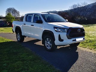 Toyota Hilux 2021