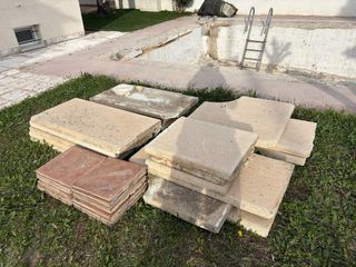 Piedra natural - corona piscina