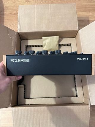 Ecler Warm4 Mesa de Mezclas Analógica