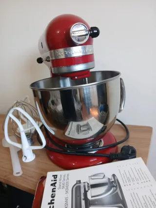 Batedeira KitchenAid Artisan 4.8L Vermelha