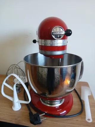 Batedeira KitchenAid Artisan 4.8L Vermelha