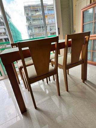 Mesa comedor cristal y madera + 4 sillas
