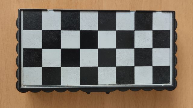 Juego Ajedrez y Parchís Magnético Plegable