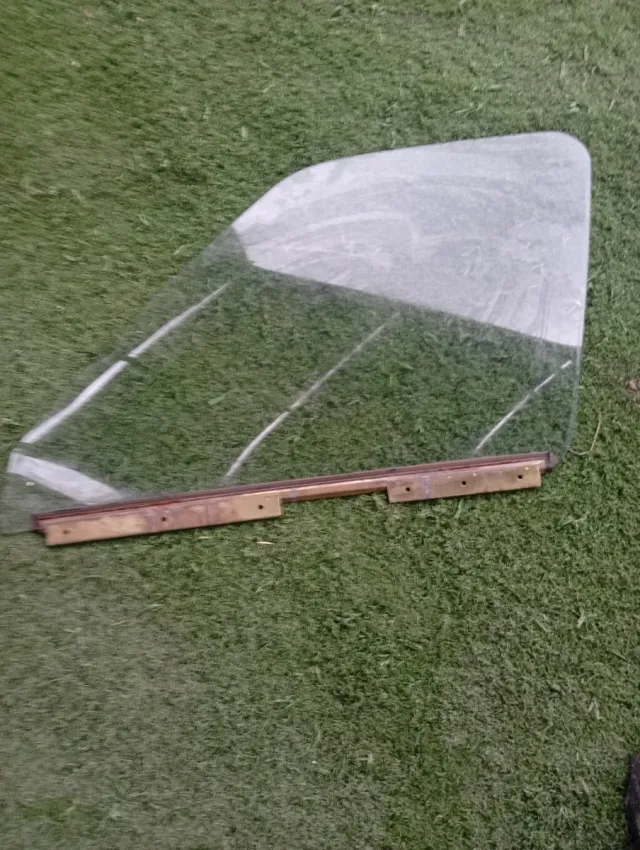 Cristal Delantero Izquierdo Citroen C15