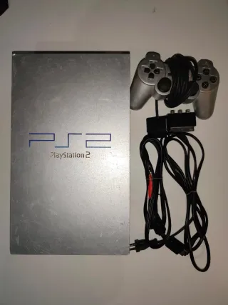 PlayStation 2 Plateada Funcionando