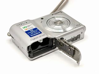 Sony Cyber-shot DSC-S2100 Cámara Digital Plata