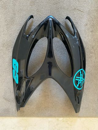 Pieza de moto Yamaha negra