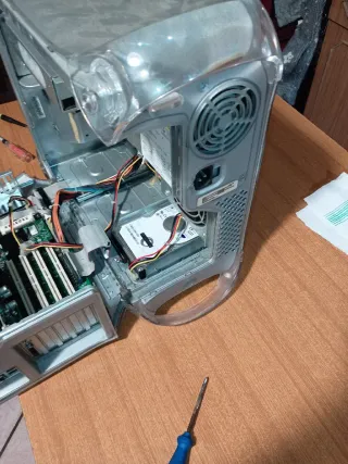 Apple Power Mac G4 leggi