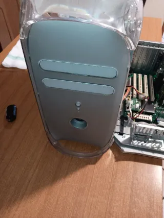 Apple Power Mac G4 leggi