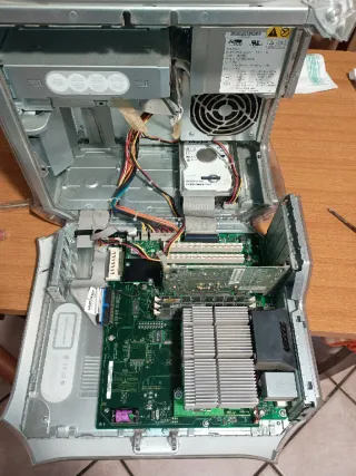 Apple Power Mac G4 leggi