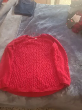 Jersey rojo punto medio tiempo