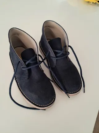 Botín pisamonas azul talla 35
