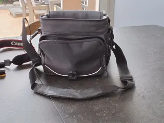 Canon EOS 7D + EFS 18-135mm IS