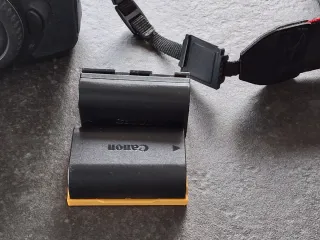 Canon EOS 7D + EFS 18-135mm IS