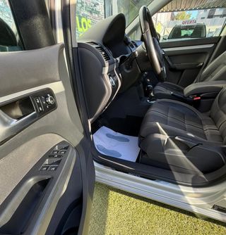 Volkswagen Touran 1.6 TDI 105cv DSG Edition Buemotion Tech